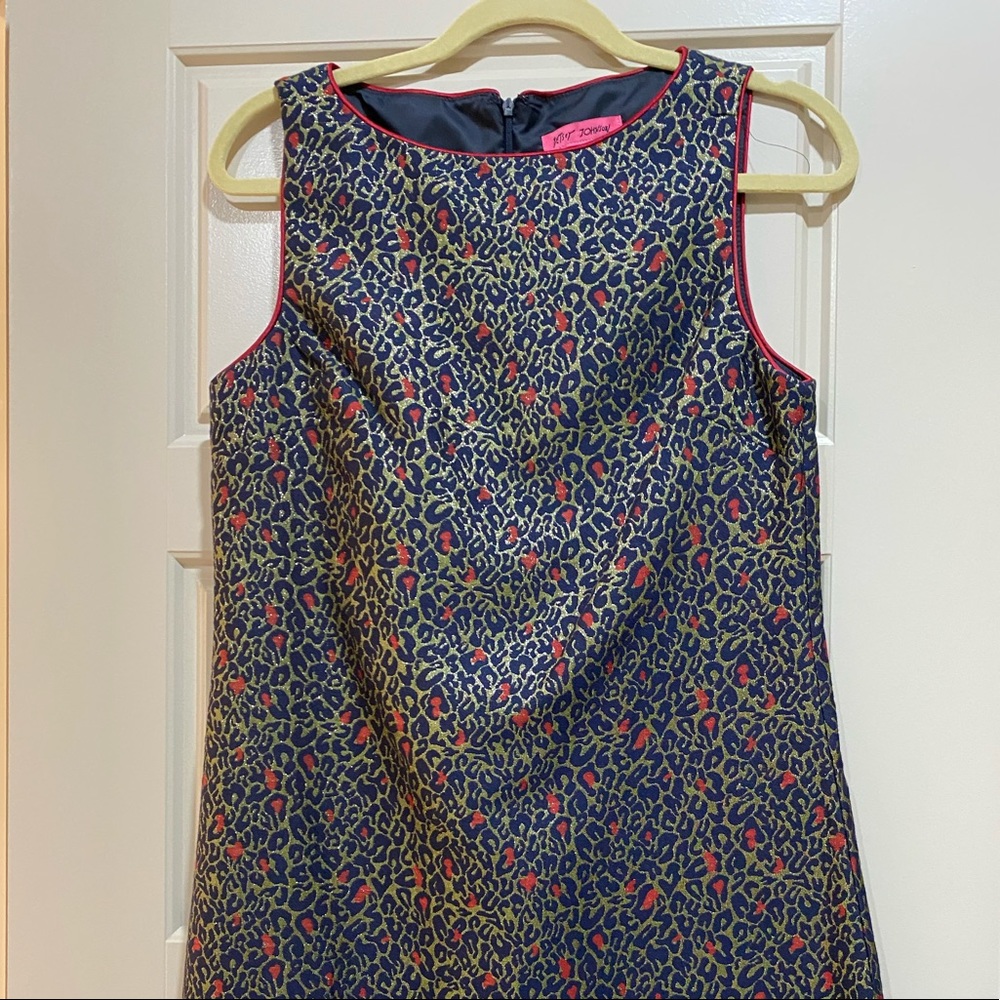 Betsy Johnson chetta print shift dress